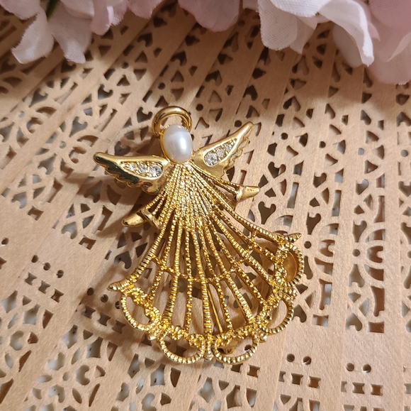 Angel Brooch for sale vintage avon - Picture 6 of 14